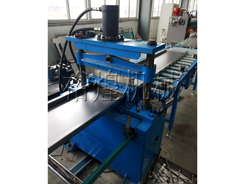 電梯門(mén)板生產(chǎn)線